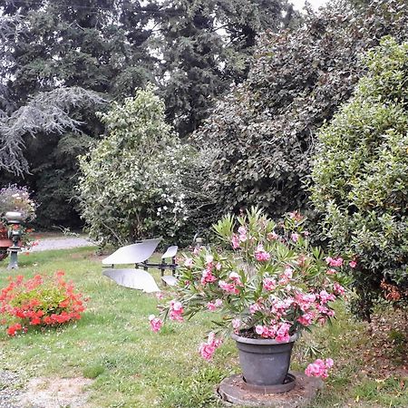 Bed and Breakfast La Ferme Des Tertres La Chapelle-pres-Sees Exterior foto